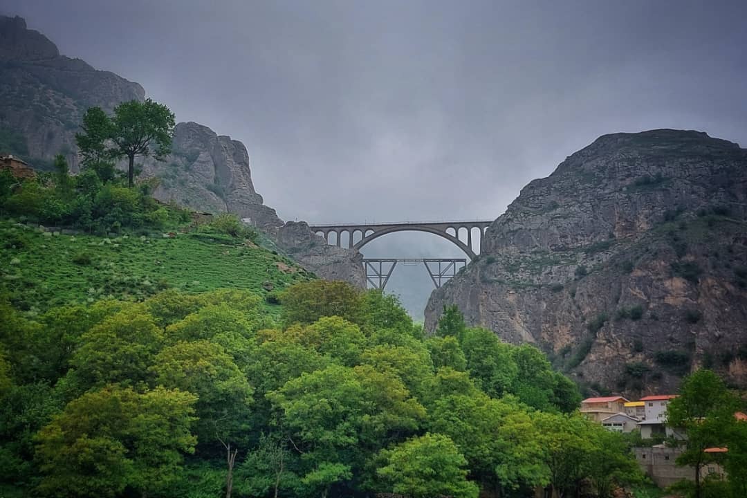 راه‌آهن شمال، هارمونی طبیعت و معماری